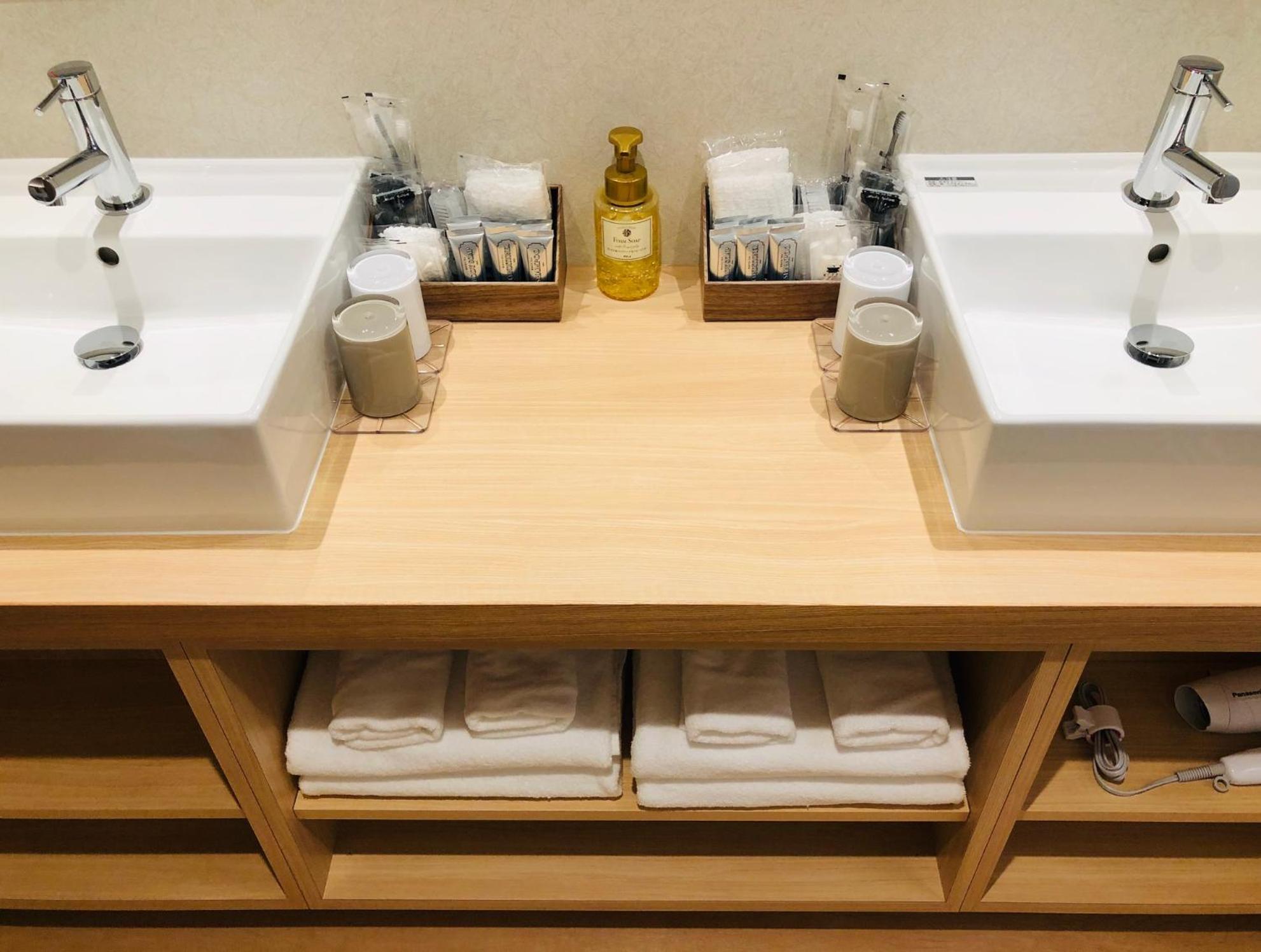 Henn Na Hotel Kanazawa Korimbo Экстерьер фото